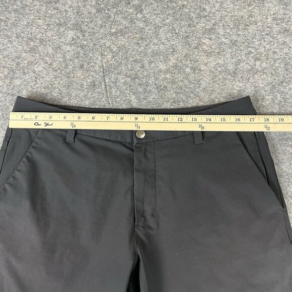 Lululemon Men’s Shorts - Picture 2 of 8